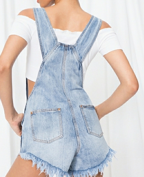 Superdown Diem Overall Shorts - Picture 2 of 5